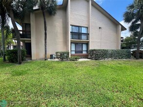 2379 SW 15th St in Deerfield Beach, FL - Building Photo - Building Photo
