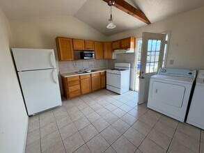 313 McKnight Ave NE in Albuquerque, NM - Building Photo - Building Photo