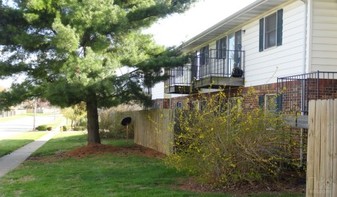 Montclair Pointe Apartments