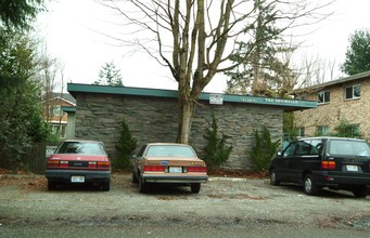 Brookside Apartments in Seattle, WA - Building Photo - Building Photo