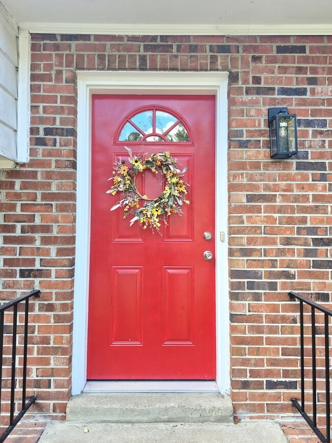 2402 Fon Du Lac Rd in Richmond, VA - Building Photo - Building Photo