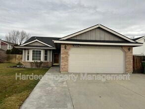 2254 N Zircon Ave in Meridian, ID - Building Photo - Building Photo