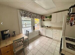 50 Darwin St, Unit 50 Up in Rochester, NY - Building Photo - Building Photo