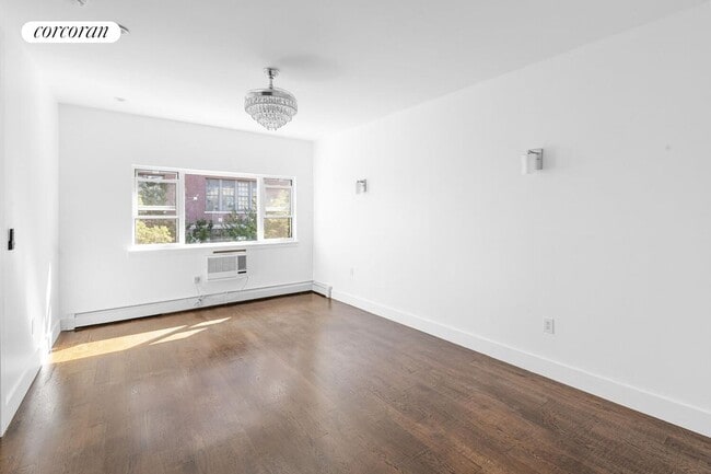229A Scholes St in Brooklyn, NY - Building Photo - Building Photo