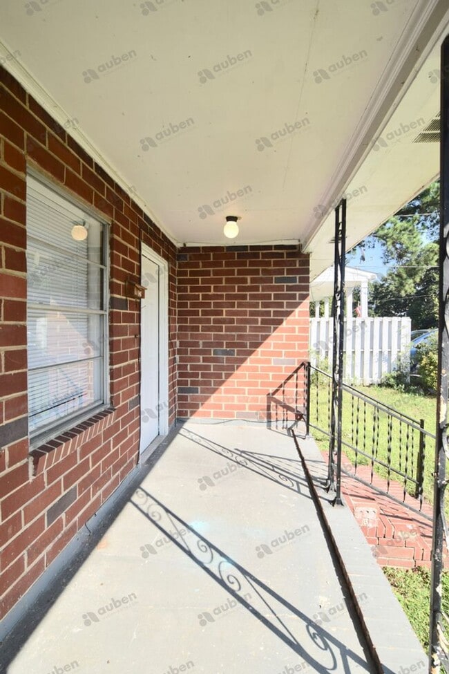 2165 1/2 Telfair St in Augusta, GA - Building Photo - Building Photo