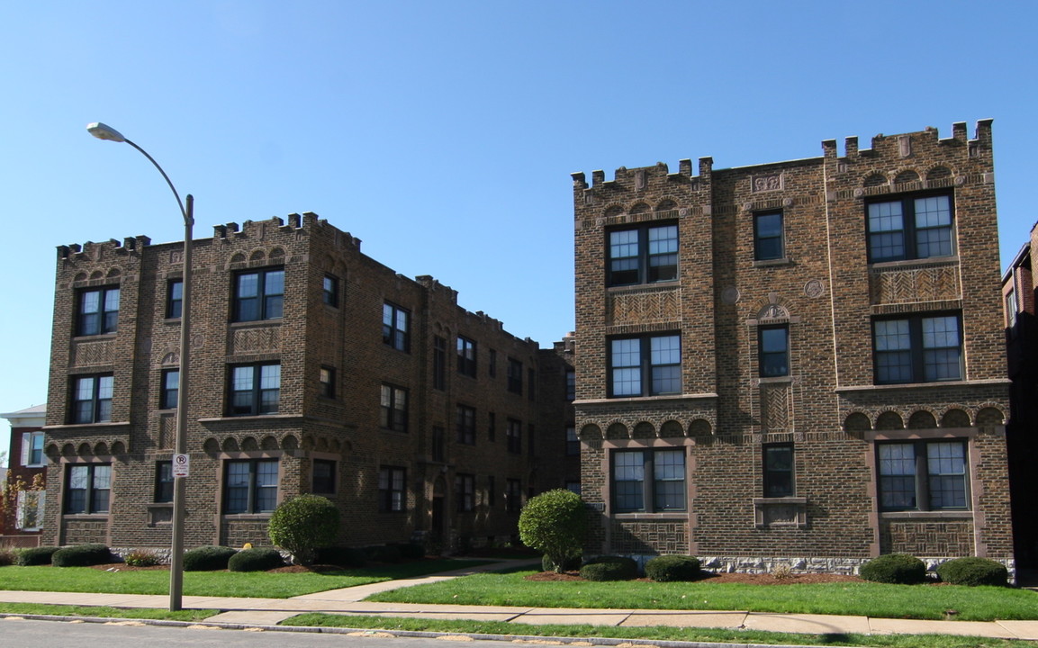 6716-22 Clayton Ave in St. Louis, MO - Building Photo