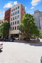 1006 Olive St in St. Louis, MO - Building Photo - Building Photo