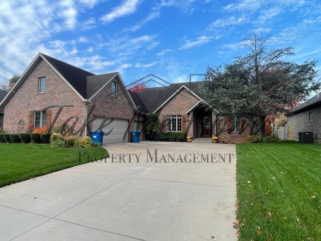 property at 5023 S Burrows Ave