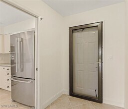 1633 Spoonbill Ln in Naples, FL - Building Photo - Building Photo