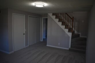 610 River Rouge Dr, Unit B in Nashville, TN - Building Photo - Building Photo