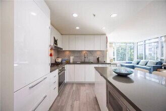7328 Gollner Ave in Richmond, BC - Building Photo - Building Photo