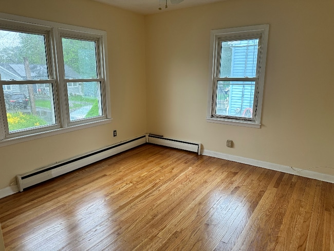 495 Hart St in Bridgeport, CT - Building Photo - Building Photo