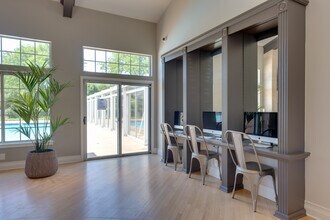 Arbors of Brookdale in Naperville, IL - Foto de edificio - Interior Photo