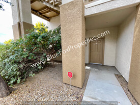 2550 E River Rd in Tucson, AZ - Building Photo