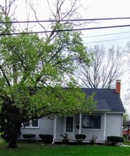 246 Brackett St in Swansea, IL - Building Photo - Building Photo