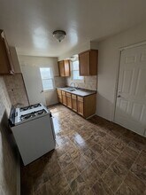 24681 Kipling St in Oak Park, MI - Building Photo - Building Photo