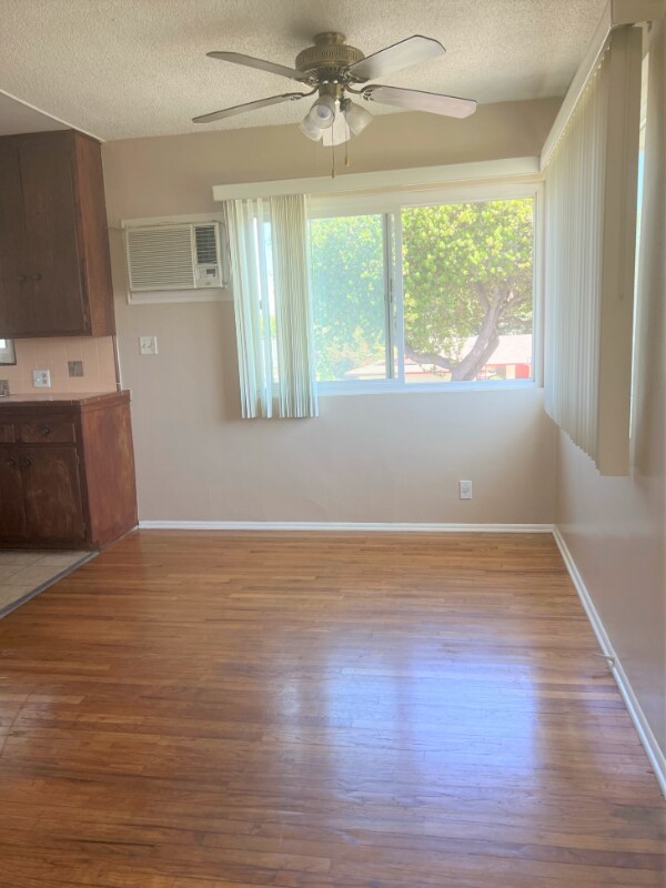 125 N Montague Ave-Unit -E in Fullerton, CA - Foto de edificio - Building Photo