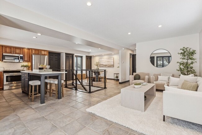 4529 Vandervork Ave in Minneapolis, MN - Building Photo - Building Photo