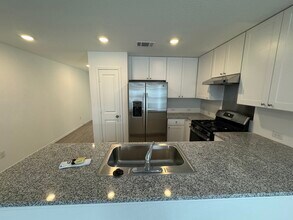 949 Barbarosa Rd in New Braunfels, TX - Building Photo - Building Photo