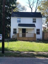 2369 Taylor Ave in Columbus, OH - Building Photo