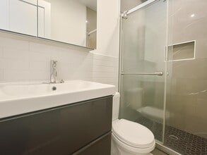 121 La Salle St in New York, NY - Building Photo - Building Photo