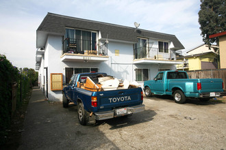 2301 98th Ave in Oakland, CA - Building Photo - Building Photo