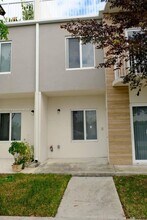 25743 SW 144th Ave in Princeton, FL - Building Photo - Building Photo