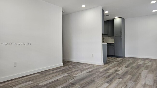 1941-1943 NW 32nd St in Miami, FL - Building Photo - Building Photo