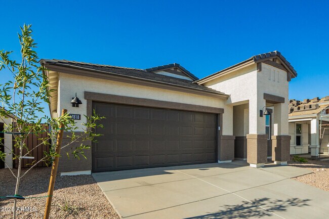17818 W Vogel Ave in Glendale, AZ - Foto de edificio - Building Photo