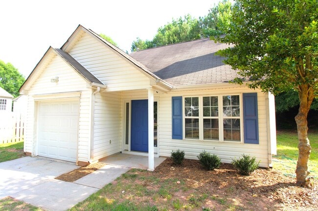 5214 Grass Run Ct in Charlotte, NC - Building Photo - Building Photo
