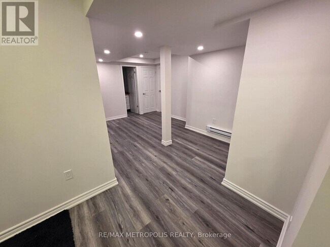 301 Seaview Heights in East Gwillimbury, ON - Building Photo - Building Photo