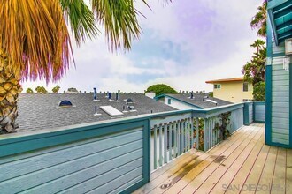 4704 W Point Loma Blvd in San Diego, CA - Building Photo - Building Photo