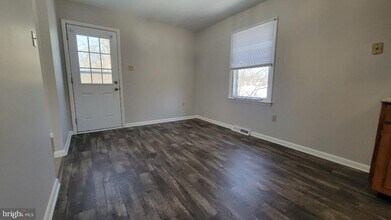 216 Brookside Terrace in Hagerstown, MD - Building Photo - Building Photo