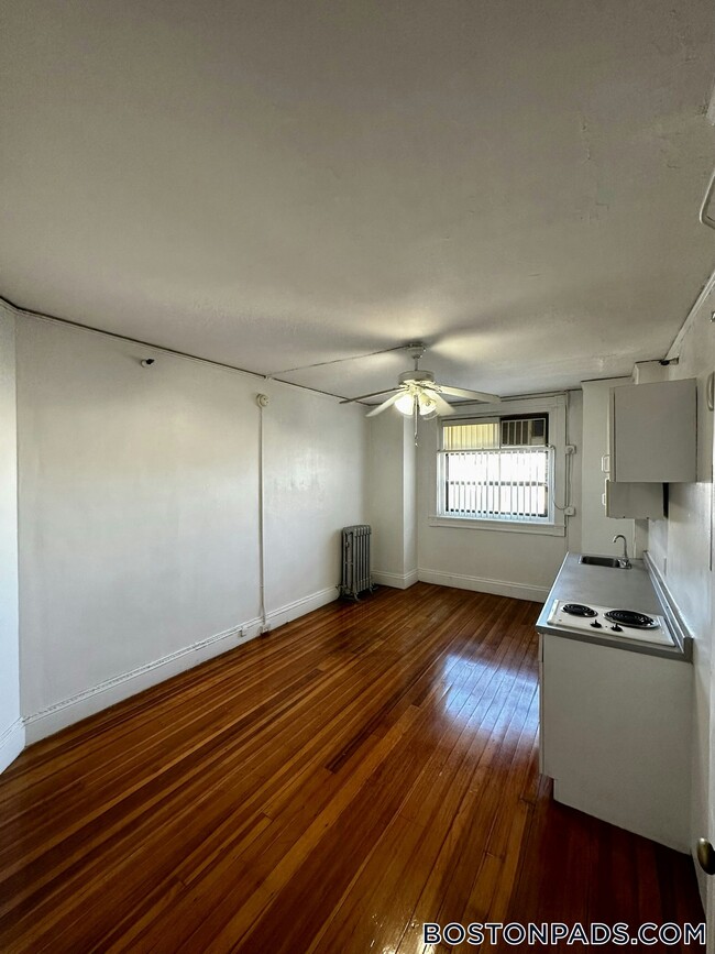 property at 91 Westland Ave