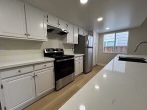 4556 Hampshire Pl in San Jose, CA - Building Photo - Building Photo