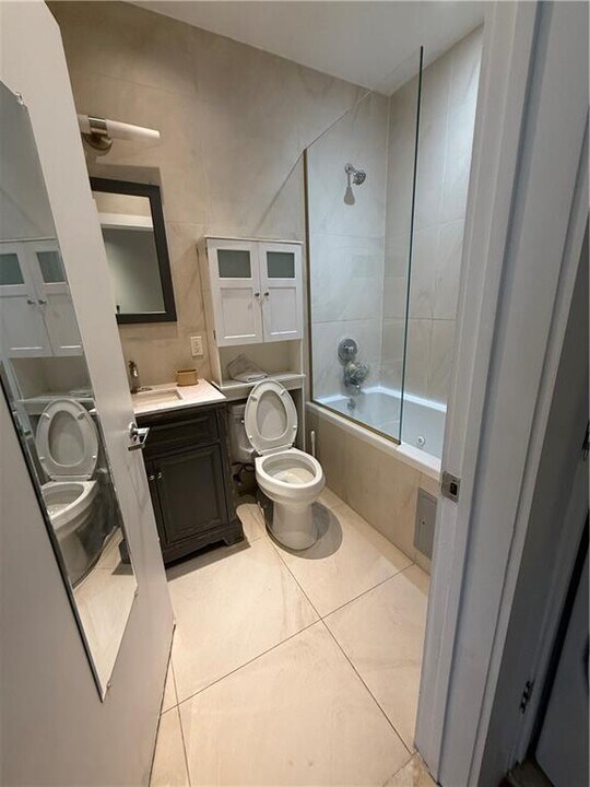 10002 4th Ave in Brooklyn, NY - Building Photo