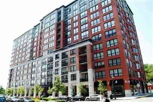 1025 Maxwell Ln in Hoboken, NJ - Building Photo