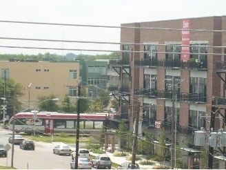 Este Condominiums in Austin, TX - Foto de edificio