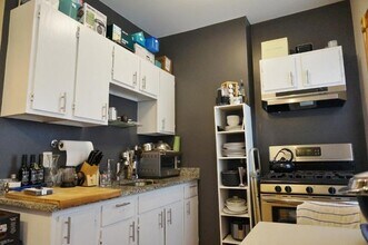 76 Mozart St, Unit 74 #3 in Boston, MA - Foto de edificio - Building Photo