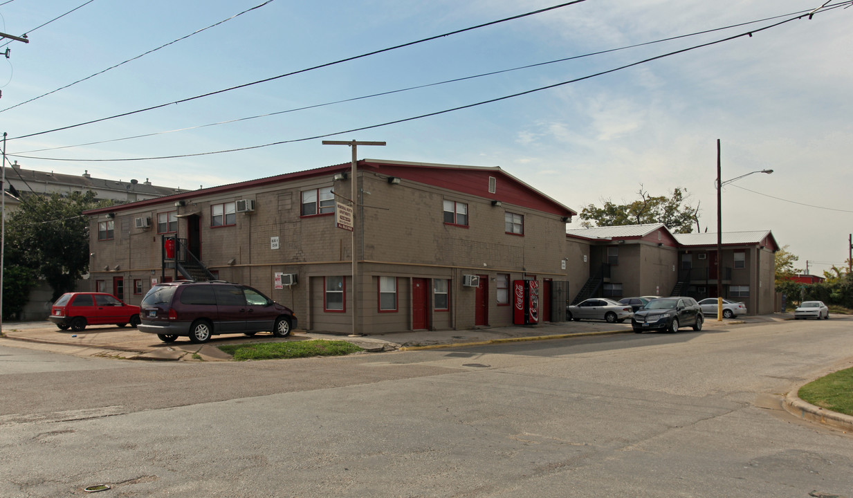 Memorial North in Houston, TX - Building Photo