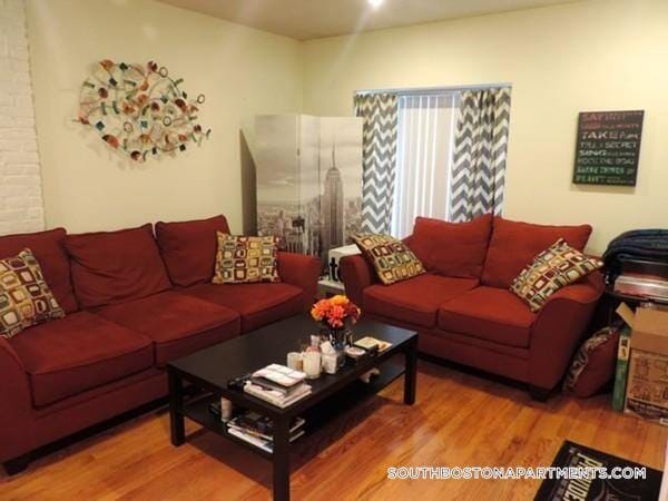 550 E 3rd St, Unit 1 in Boston, MA - Building Photo - Building Photo