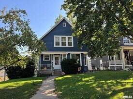 2927 Fair Ave, Unit Upper in Davenport, IA - Building Photo