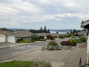 770 Tufts Ave E in Port Orchard, WA - Building Photo - Building Photo