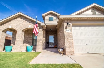 10407 Valencia Ave in Lubbock, TX - Building Photo - Building Photo