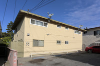 7630 Pickering Ave in Whittier, CA - Foto de edificio - Building Photo