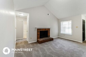 5837 Hickory Greene Dr in Memphis, TN - Foto de edificio - Building Photo