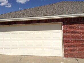 523 N Clinton Ave in Lubbock, TX - Building Photo - Building Photo