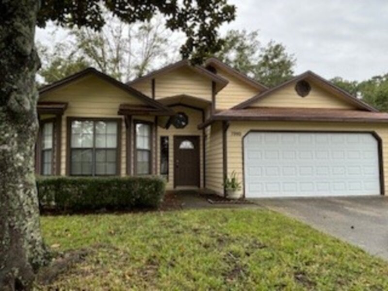 7990 Swamp Flower Dr in Jacksonville, FL - Building Photo