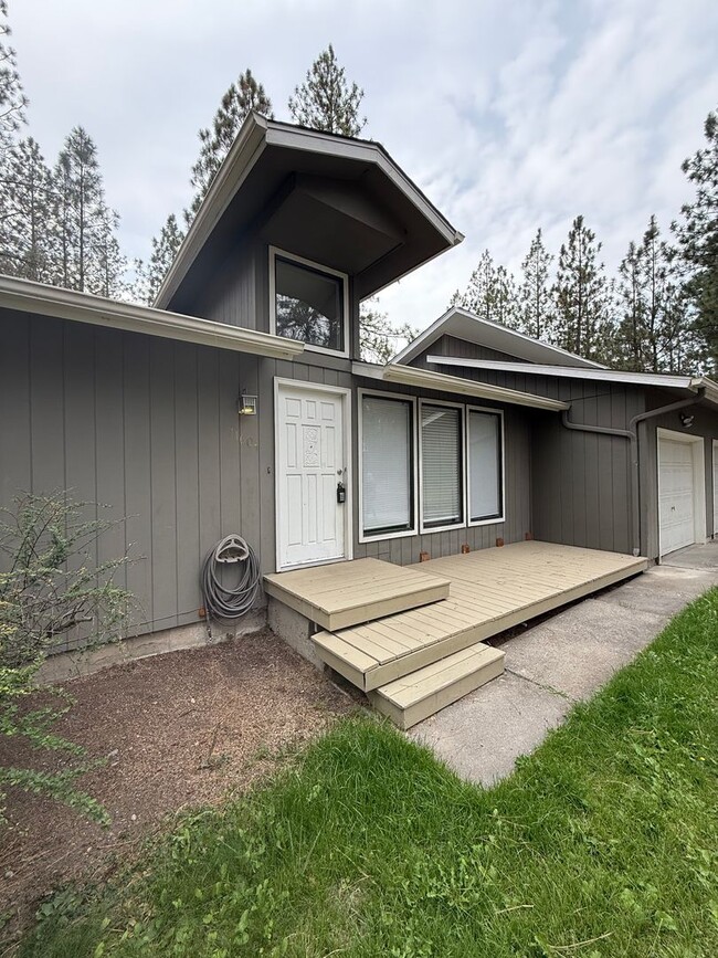 11604 N Anna J Dr in Spokane, WA - Building Photo - Building Photo