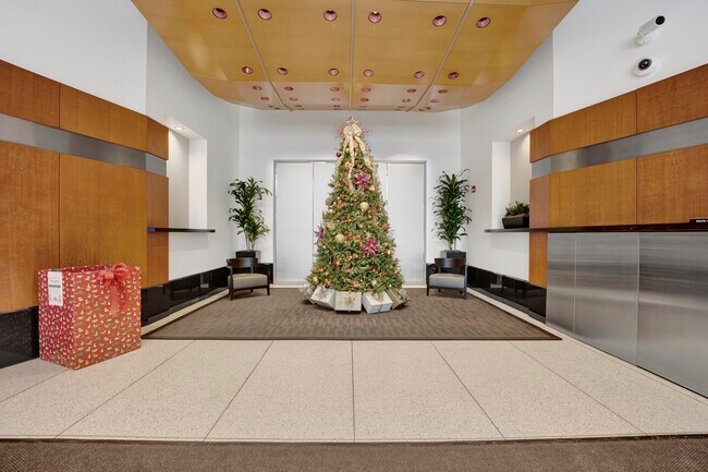 512 N McClurg Ct in Chicago, IL - Foto de edificio - Building Photo